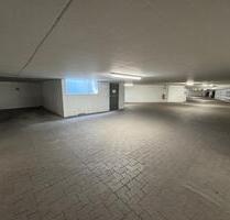 Stellplatz in geräumiger Tiefgarage Gerlingen Max-Eyth Str.