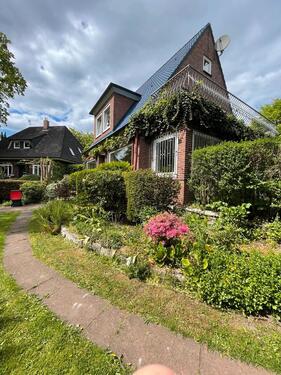 Foto - 8 Zimmer Einfamilienhaus zum Kaufen in Hamburg