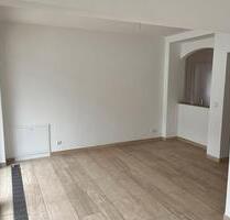 Schöne helle 3,5 Zimmer Whg mit Balkon ab sofort 3-Personen - Kressbronn am Bodensee