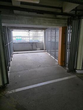 Foto - PKW garage - 100,00&nbsp;EUR Miete,
