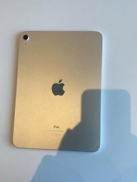 Foto - iPad wie neue - 600,00&nbsp;EUR Kaltmiete, ca.&nbsp; 9,00&nbsp;m&sup2;