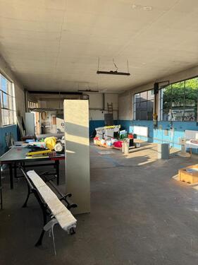 Foto - Gewerbehalle KFZ Werkstatt Lager Gewerbe Halle Industrie 255qm