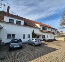 Großzügig wohnen ! - 950,00&nbsp;EUR Kaltmiete, ca.&nbsp; 190,00&nbsp;m&sup2; in Lübbecke (PLZ: 32312)