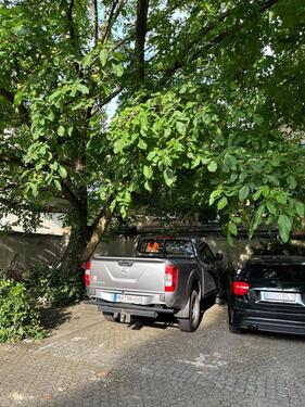 Foto - Pkw Parkplatz Stellplatz Würzburg Zentrale Lage groß