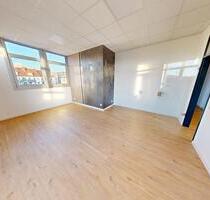 Repräsentative Bürofläche (in Bürogemeinschaft) im Herzen Kassels mit Top-Anbindung