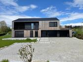 Foto - Topmoderne 5-Zimmer-Wohnung mit großem Gartenanteil + Garage