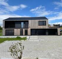 Topmoderne 5-Zimmer-Wohnung mit großem Gartenanteil + Garage - Freyung