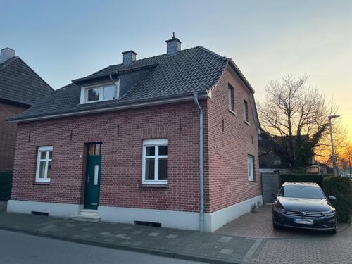 Foto - Liebevoll gepflegtes Einfamilienhaus mit idyllischem Garten