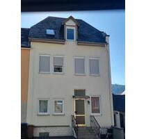 Kleine Dachgeschosswohnung - 400,00 EUR Kaltmiete, in Zell (Mosel) (PLZ: 56856)