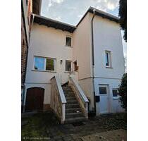 Haus zur Miete - 550,00&nbsp;EUR Kaltmiete, ca.&nbsp; 92,00&nbsp;m&sup2; in Eisfeld (PLZ: 98673)