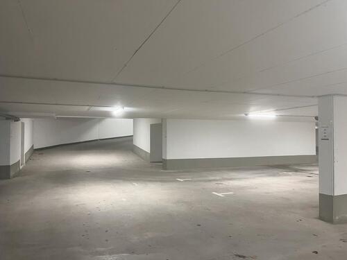 Foto - Stellplätze in Tiefgarage. Garagenplatz. Pliezhausen.