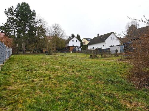Foto - 2 Flurstücke, mit 1261 m² Baugrundstück in Engelstadt Darf es auch etwas mehr sein?