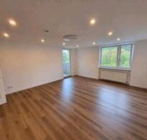 Sanierte 2 Zimmer Wohnung Apartment Balkon Garage Miete Uninah - Homburg