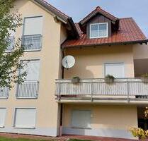 Freundliche 4-Zimmer-Wohnung mit Balkon und EBK in Beilngries 850