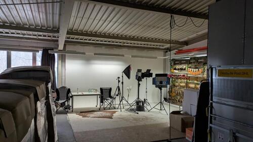 Foto - Lagerraum Werkstatt Fotostudio – 132 qm großes Tor – beheizt