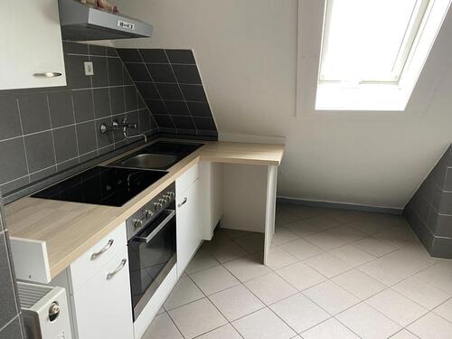 Foto - 2-Zi.-Dachgeschosswohnung mit Stellplatz & Gartenmitbenutzung