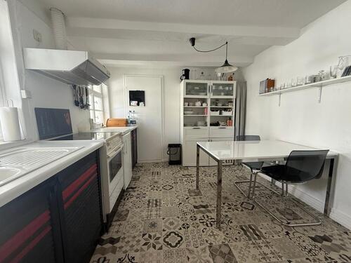 Foto - Wunderbar helle und ruhige 2-Zimmer-Altbauwohnung mit großer Wohn