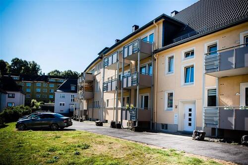 Foto - Für kleine Familien: 4 Zimmerwohnung im Dachgeschoss mit Balkon
