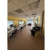 Laden in Andernach - 750,00 EUR Kaltmiete, in Koblenz (PLZ: 56073) Lay