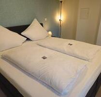 1 Zimmer Wohnung kurzzeitmiete - 900,00&nbsp;EUR Kaltmiete, ca.&nbsp; 30,00&nbsp;m&sup2; in Rüsselsheim am Main (PLZ: 65428)