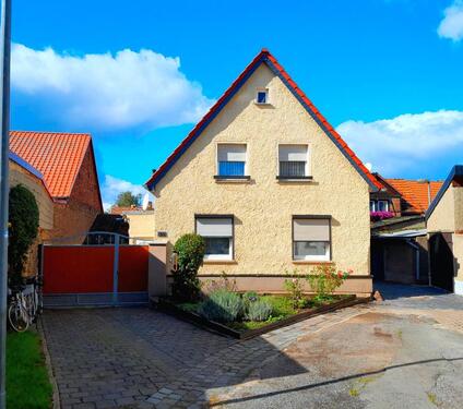 Foto - Einfamilienhaus mit Nebengelass