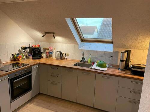 Foto - Gemütliche Dachgeschosswohnung - 470,00 EUR Kaltmiete,