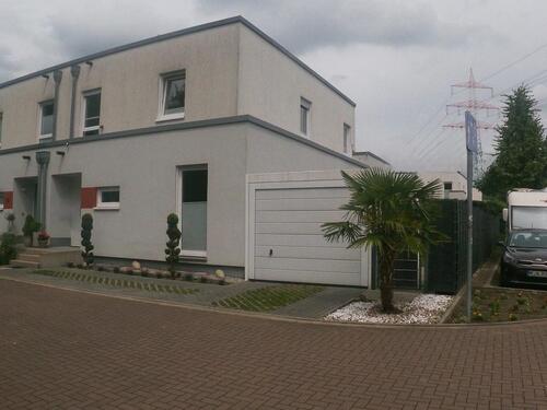 Foto - Doppelhaus ( Haushälften) - 880.000,00 EUR Kaufpreis,