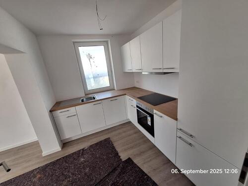 Foto - Erstbezug nach Kernsanierung, KfW-55, Garten, Stellplatz, Gehoben