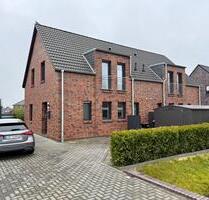 Moordorf: Neuwertige Doppelhaushälfte - Südbrookmerland