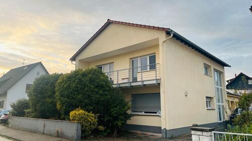 Foto - Elegantes Einfamilienhaus mit Praxis