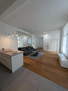 Foto - Moderne 3-Zimmer-Loft mit Balkon in Friedrichshain (80 m²)