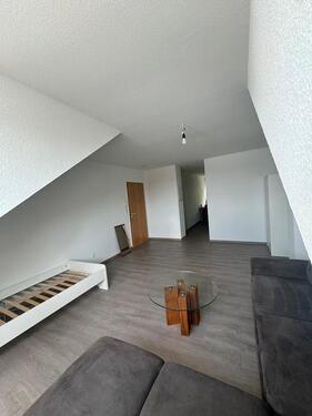 Foto - 1 Zimmer Dachgeschoßwohnung zur Miete in Ludwigshafen am Rhein