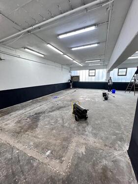 Foto - Attraktive 400m² Halle für ihr Gewerbe - RENOVIERT