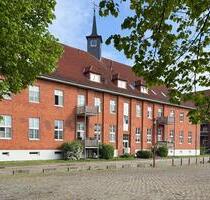 3 Zimmer-Wohnung im 1.OG mit Balkon und EBK. - Parchim