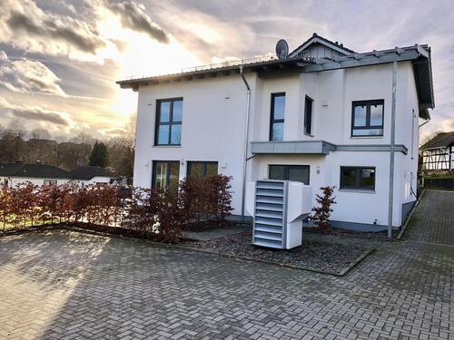 Foto - Exklusive Neubau-DG-Wohnung mit wunderschönem Ausblick in die Natur