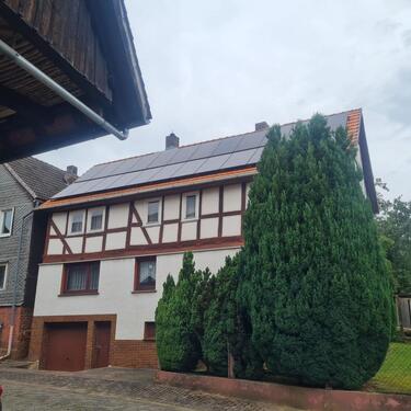 Foto - Einfamilienhaus mit Scheunennebengebäude