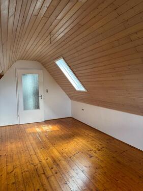 Foto - 5 Zimmer Dachgeschoßwohnung zur Miete in Herborn