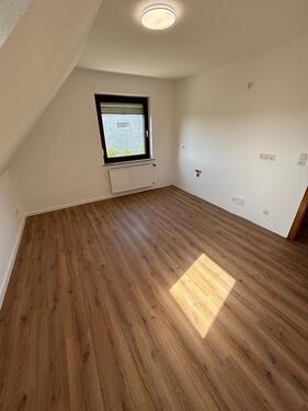 Foto - 3-Zimmer-Wohnung zu vermieten - 900,00&nbsp;EUR Kaltmiete, ca.&nbsp; 90,00&nbsp;m&sup2;
