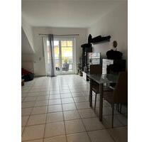Lu-Edigheim, 2 ZKB, Balkon, hell, gepflegt, PKW- Stellplatz - Ludwigshafen am Rhein