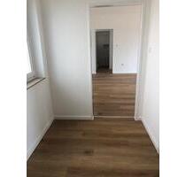 schöne 2 ZKB Wohnung mit Balkon & Bariierearmen Zugang ( KS-MBS50-O-E-3 ) - Kassel Fasanenhof
