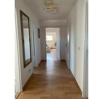 Gemütliche Dachgeschosswohnung in ruhiger Lage - Regis-Breitingen