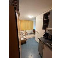 Zur Untermiete, 1-Zi.-Apartment in Esslingen - Esslingen am Neckar Hegensberg