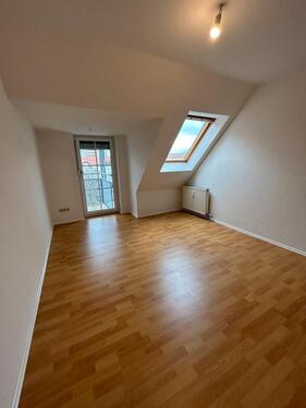 Foto - Schöne & helle 1 ZKB Dachgeschoss in Worms-Herrnsheim !