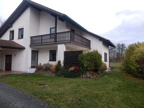 Foto - Einfamilienhaus - 1.300,00 EUR Kaltmiete, ca.  154,00 m²