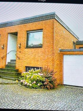 Foto - Vermietung Haus - 2.200,00&nbsp;EUR Kaltmiete, ca.&nbsp; 160,00&nbsp;m&sup2;