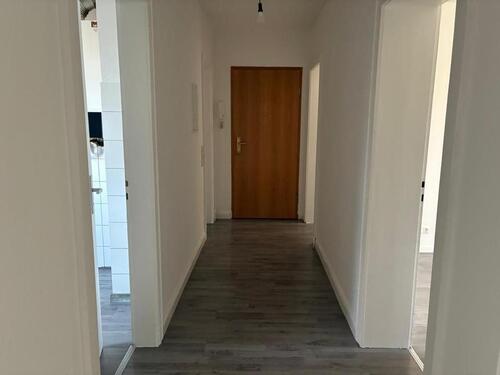 Foto - **RENOVIERT und EINZUGSBEREIT**Lichtdurchflutetete Wohnung im ERDGESCHOSS