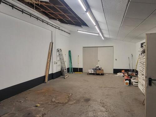 Foto - *109_GEW*LogistikProduktionLager*ca.800m²*Büro*WC*Topausstattung*Saarwellingen*