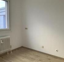 Hier macht Wohnen Spaß! 3-Zimmer-Wohnung mit neuem Laminatboden - Monheim am Rhein