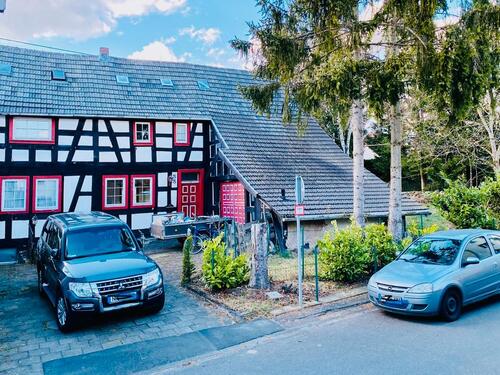 Foto - Fachwerkhaus, freistehend, 640qm Grund, Denkmal, sanierungsbed.