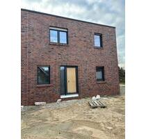 Erstbezug DHH mit Garten zum 01.05.2026 - Cloppenburg